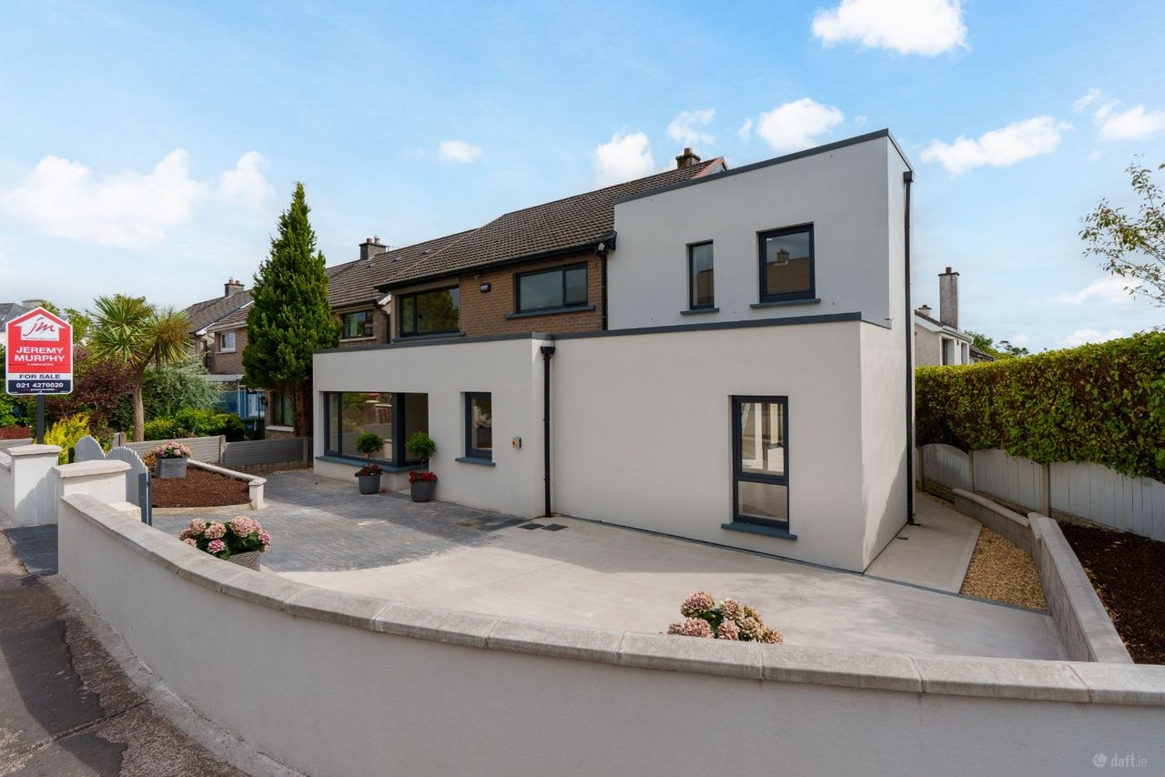 Scarisbrick,24 The Orchards,Montenotte,Cork